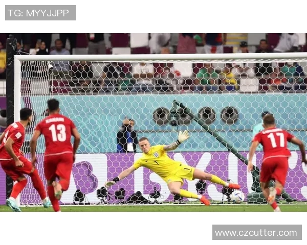 足球裁判服的演变与发展对比赛公正性的影响分析与探讨 足球裁判服的演变与发展对比赛公正性的影响分析与探讨